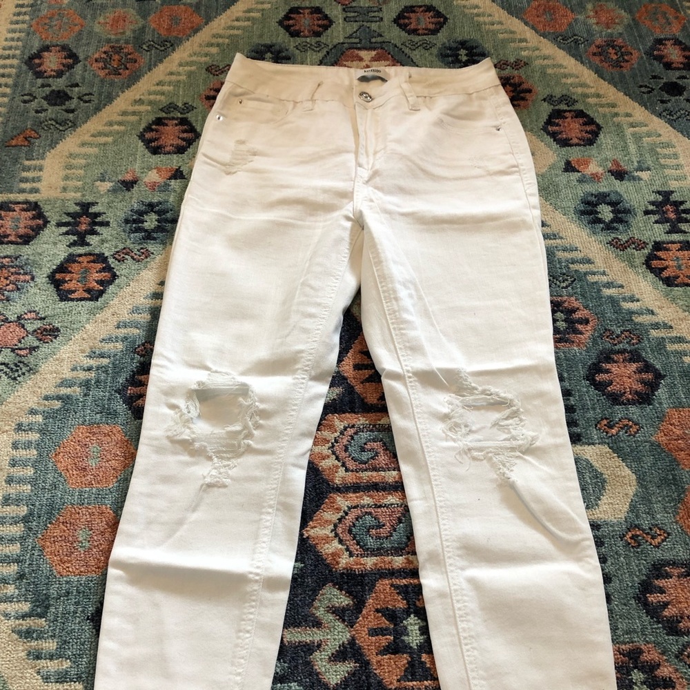 WHITE KENSIE DISTRESSED SKINNY JEANS SIZE 4